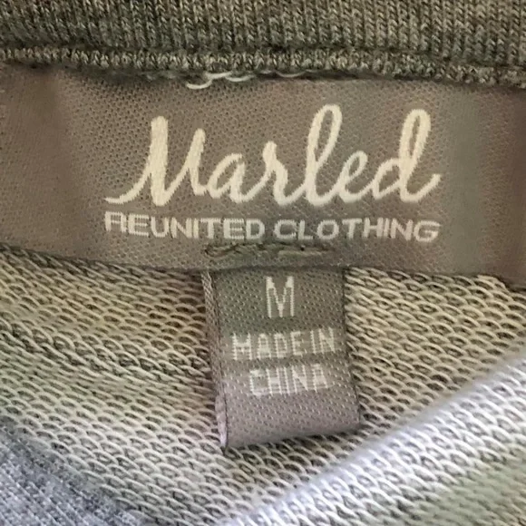 Marley Love love love Sweater size medium - Picture 3 of 5